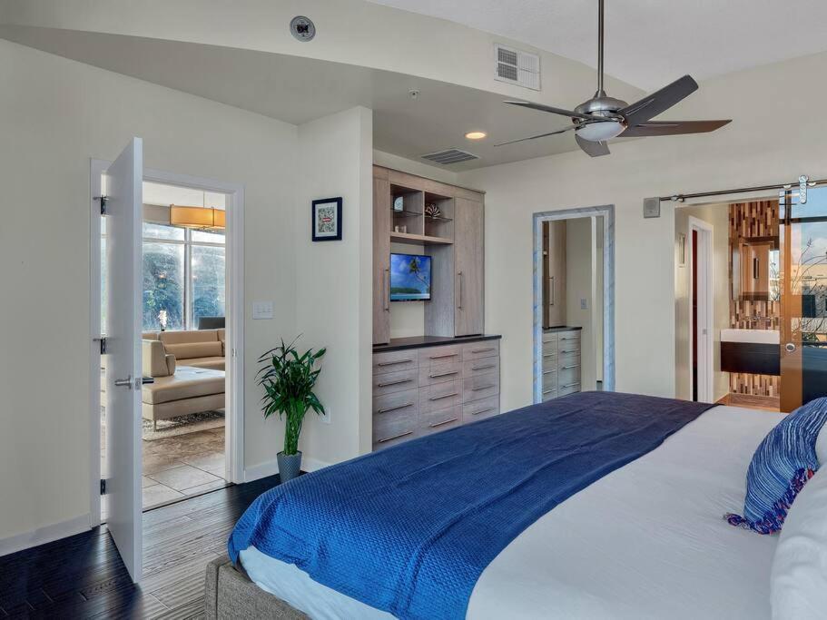 3 Bedrm Palace - King Fl Bed & Free Ev Charging